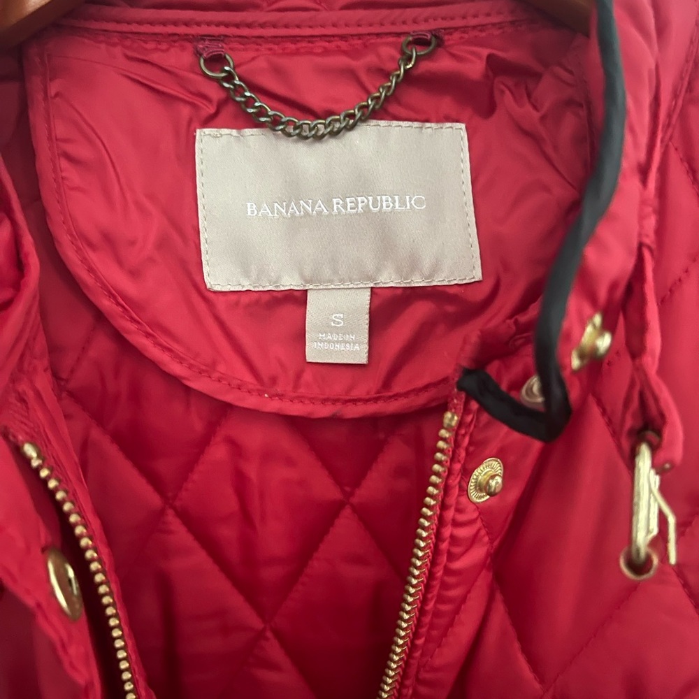 Classic banana republic red field jacket. Size small